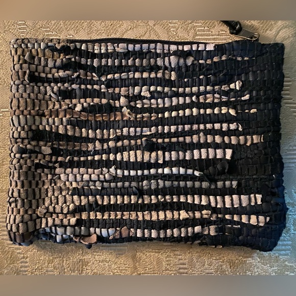 Ink + Alloy clutch - Picture 6 of 6